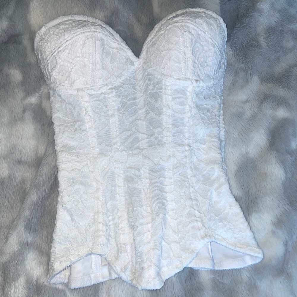 Lace Naked Carousel Corset white small